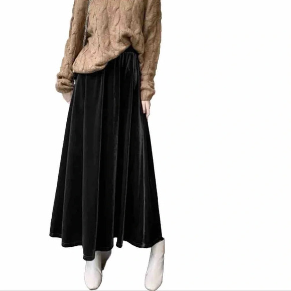 NWOT J Jill Midi Maxi Long Skirt Black Crushed Velvet whimsy Goth 90s Y2K witch - Picture 1 of 13